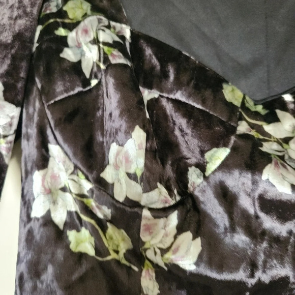 Slate and Willow Daphne Top - Picture 9 of 13